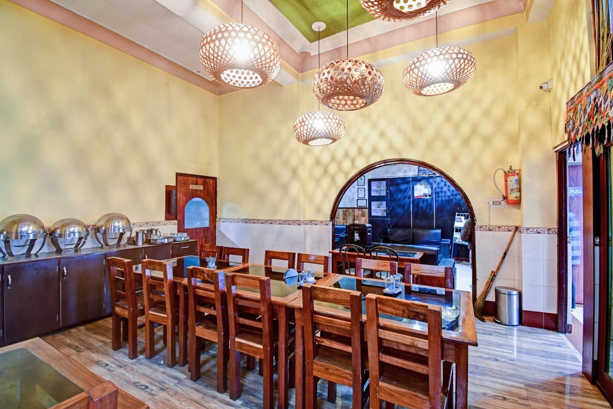 Collection O Samrat Residency Hotel กังต็อก ภายนอก รูปภาพ
